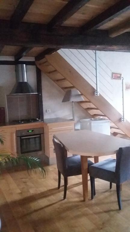 Hotel Les Remparts Мирпоа Екстериор снимка