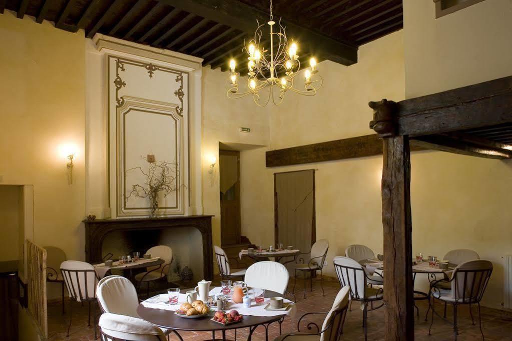 Hotel Les Remparts Мирпоа Екстериор снимка